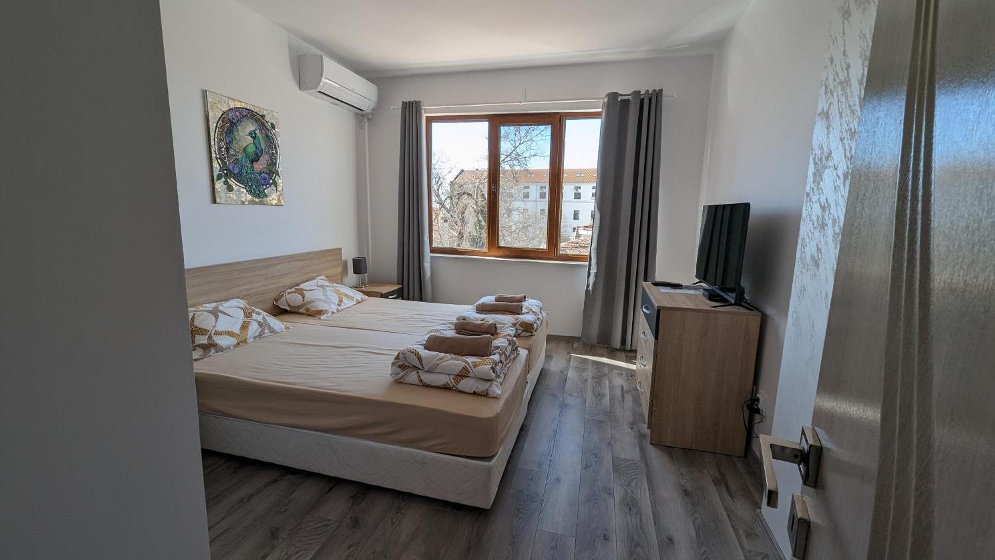 Apartment Deva Baltsjik Buitenkant foto