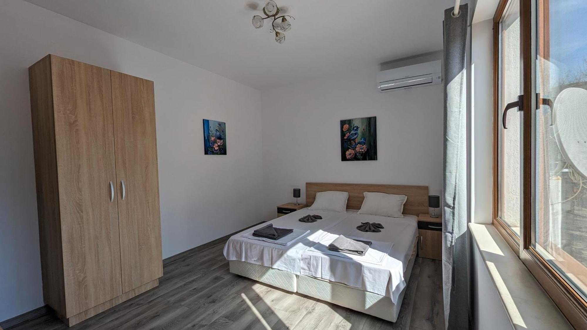 Apartment Deva Baltsjik Buitenkant foto