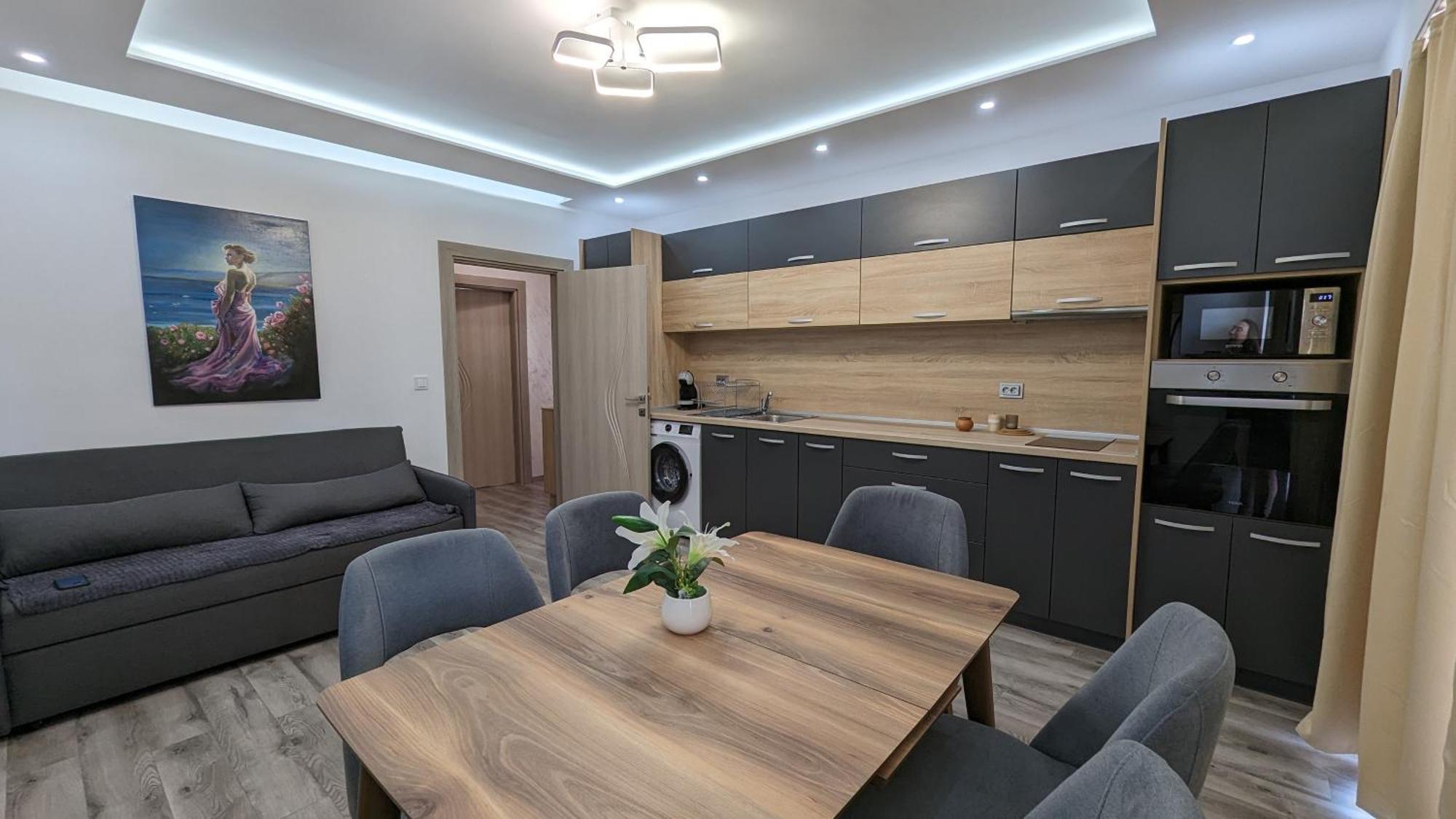 Apartment Deva Baltsjik Buitenkant foto